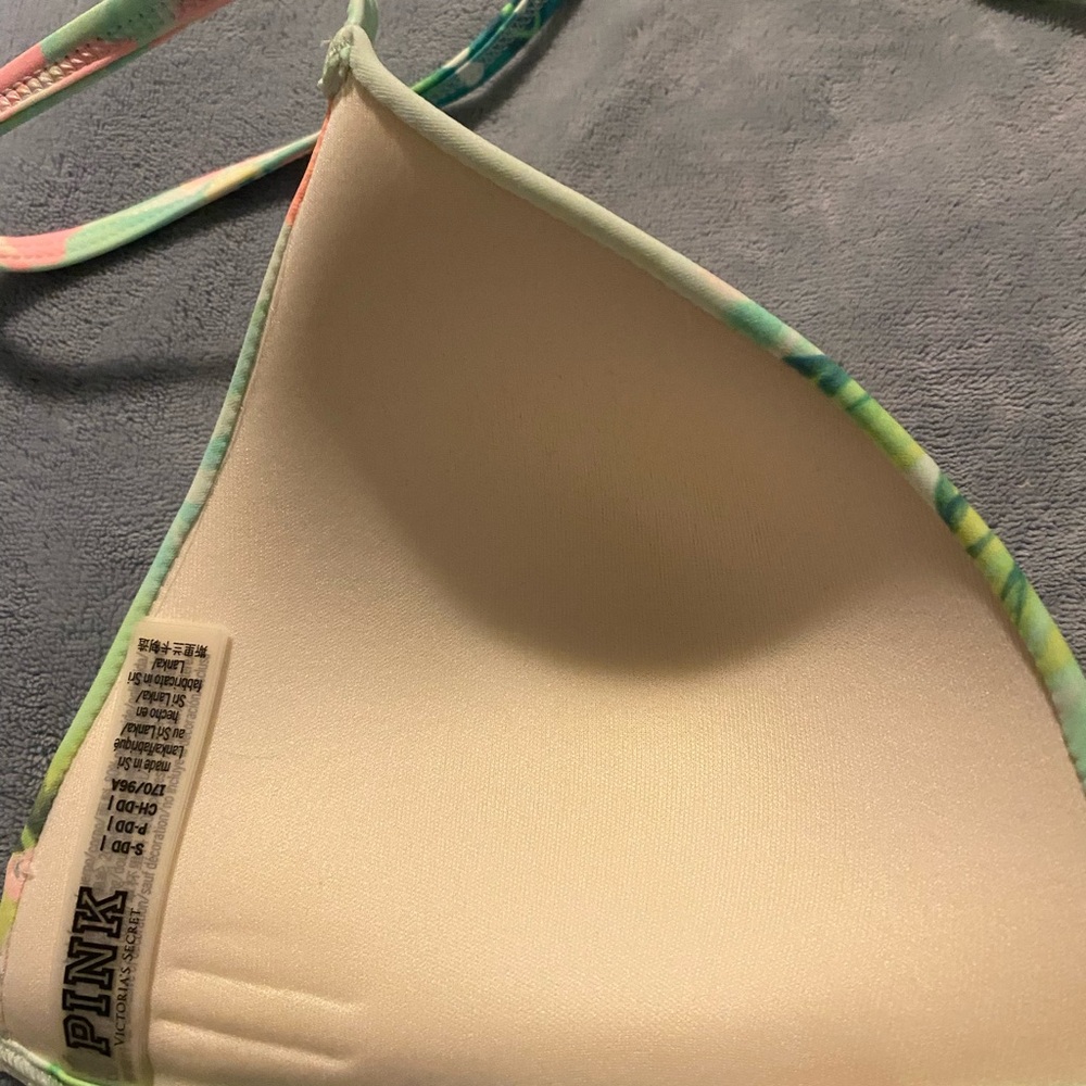NWOT Victoria’s Secret PINK Tropical Molded Cup Bikini Top Size Small-DD - Picture 7 of 9